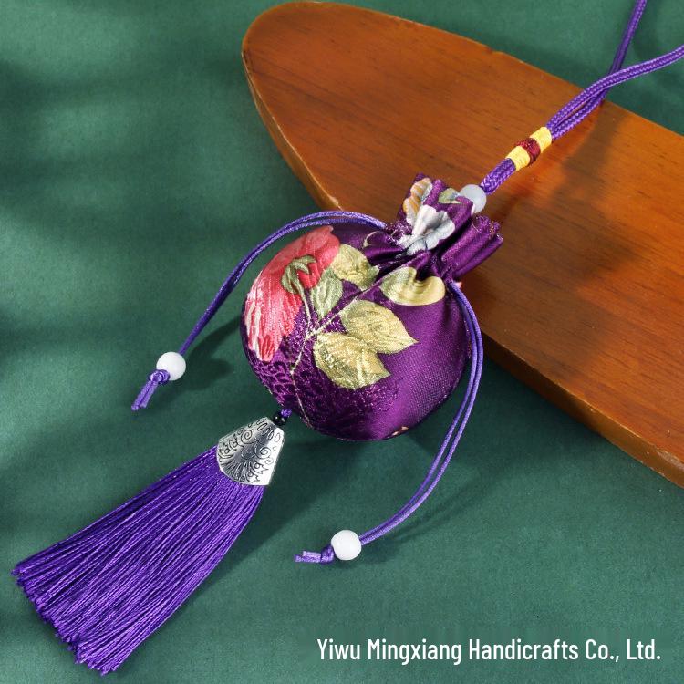 Chinese Mugwort Sachet: Traditional Herbal Mosquito Repellent Car Ornament - Dragon Boat Festival Pendant