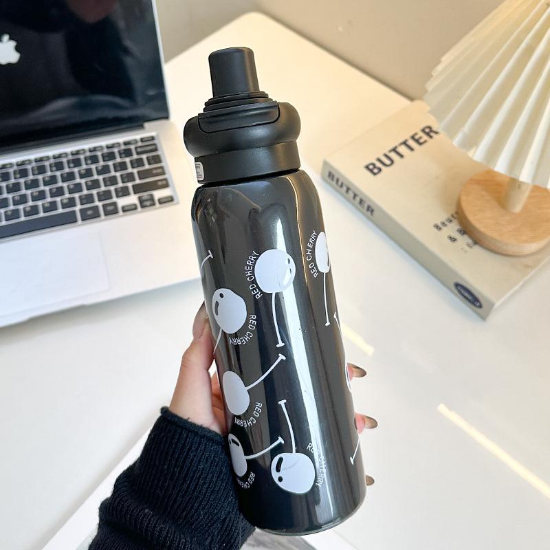 1PCS Bear Cartoon 600ml Portable Large-capacity Water Bottle Sports Straw Cups Student Plastic Water Cups Children's Mug