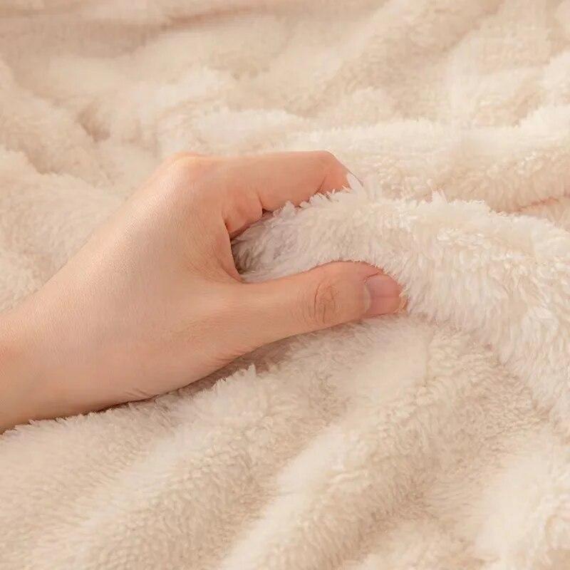 Winter Sofa Cushion Bubble Plush Sofa Cover Cloth Towel New Winter Thickened Warm and Non Slip Plush Cushion
