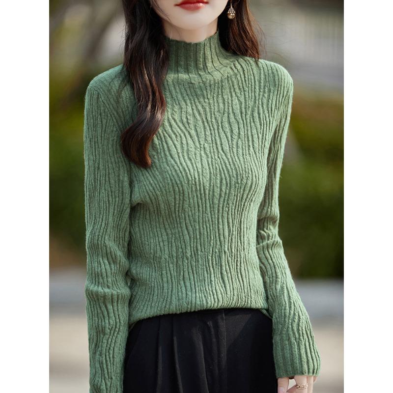 Autumn new long-sleeved round neck bottomed women's clothing thin pleated inside knitted sweater top supply