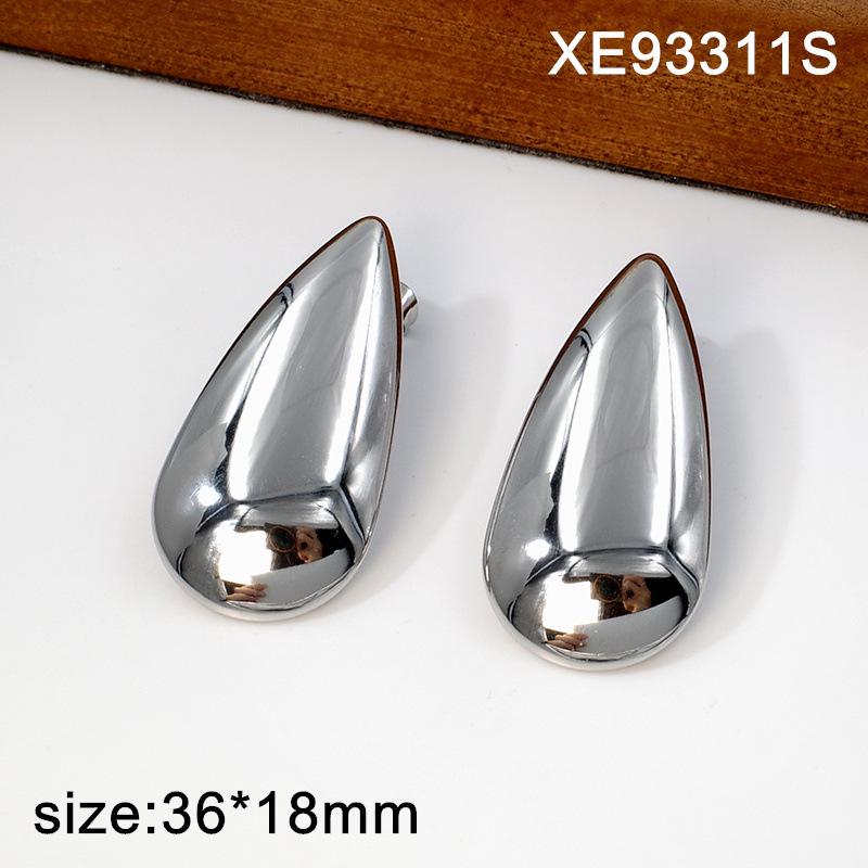 European Geometric Gold-Plated Titanium Steel Earrings for Women - Chic Metallic Ear Ornaments