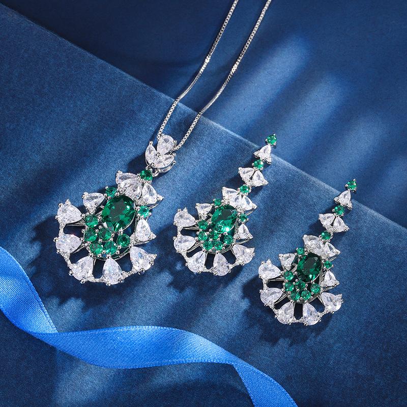 Новая европейская и американская модная имитация красного корунда трехцветный женский кулон ожерелье кольцо серьга-гвоздик чехол