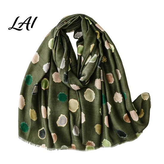 Lightweight Travel Wraps Polka Dot Silk Scarf for Women Tassel Shawl Elegant Soft Breathable Women Wrap Spring Summer Autumn Winter Fashion