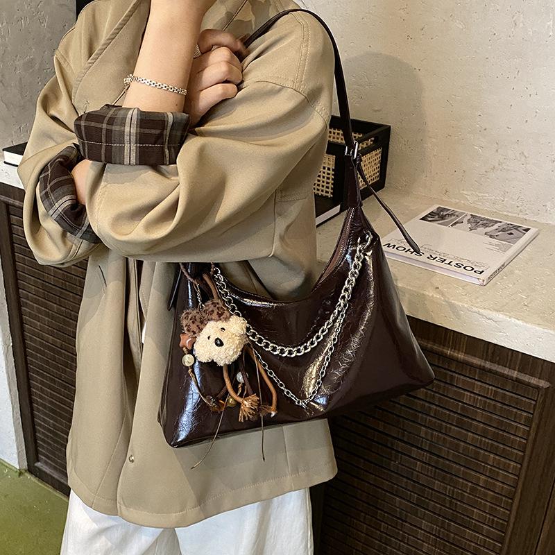 Underarm bag women's bag retro 2025 new fashion versatile niche design high-end women's shoulder messenger bag