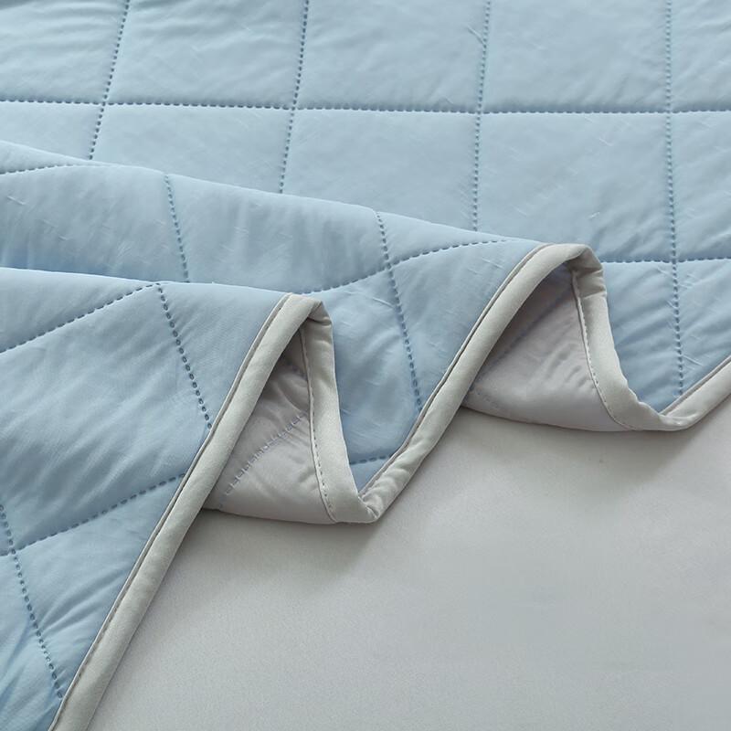 Jie Li Ya Cooling Summer Quilt