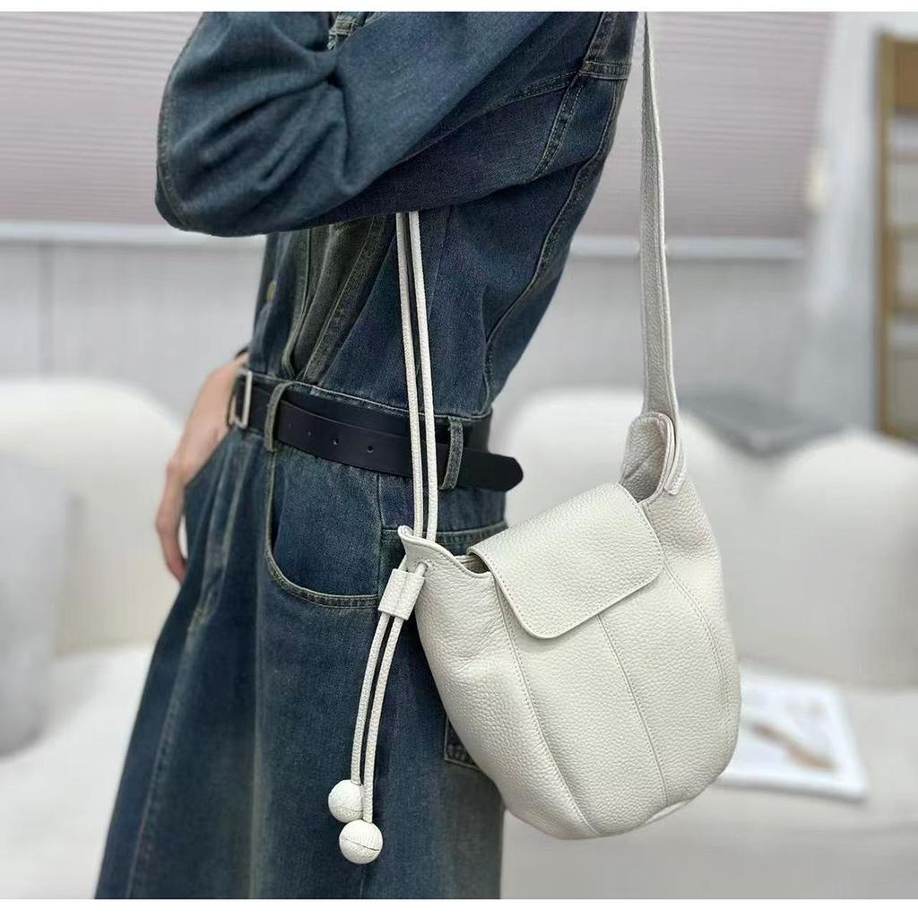 Genuine Leather Pumpkin Bucket Bag - 2025 A/W Collection, Women's Versatile Casual Fashion Shoulder/Crossbody, Large Capacity