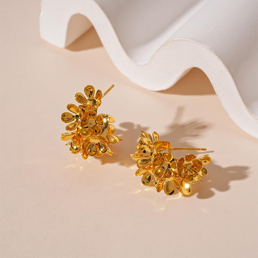 Premium Flower C-Shaped Geometric Silver Needle Earrings Commuter Earrings