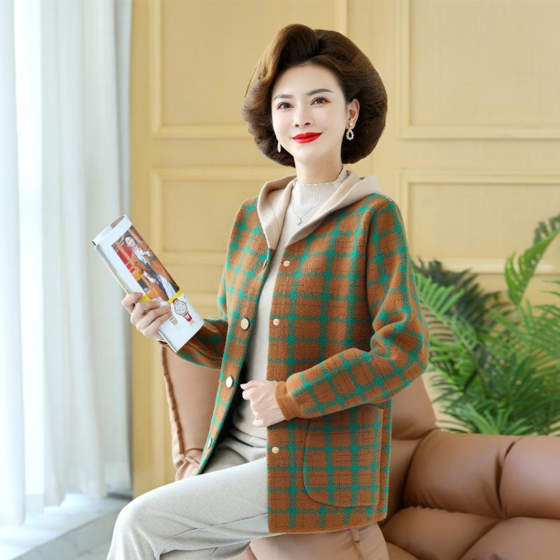 Mom's New Middle-aged and Elderly Outerwear Hooded Knitted Cardigan Long Sleeved Stylish Women's Autumn and Winter Outerwear Top