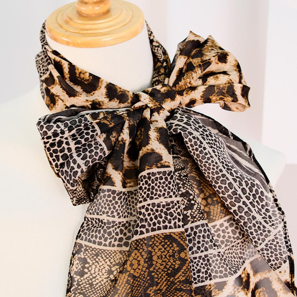 Women Winter Leopard Pattern Scarf Warm and Stylish Neckerchief Fashion Scarves Elegant Women's Accessory