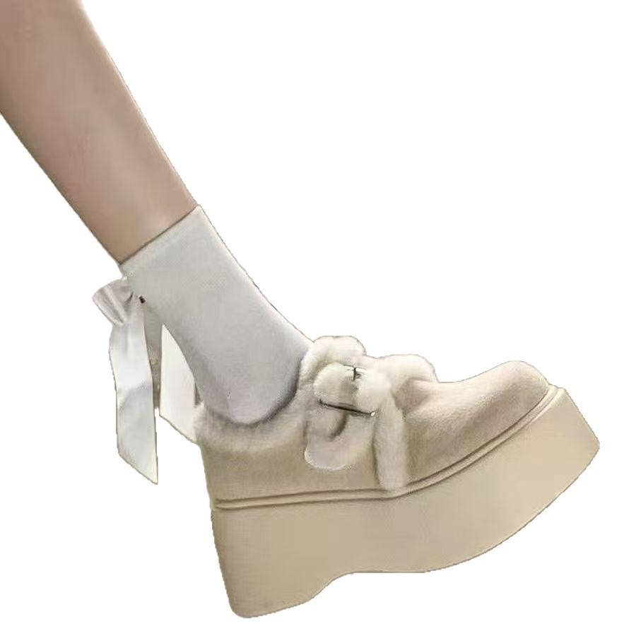 Snow boots for women in autumn and winter of  new retro style with thick velvet and versatile warm cotton shoes