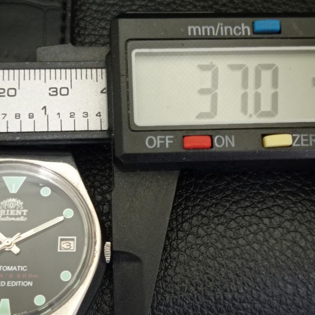 ORIENT AUTOMATIC 46941 VINTAGE JAPAN MENS BLACK COLOR DIAL WATCH a701814-5 R207-a701814