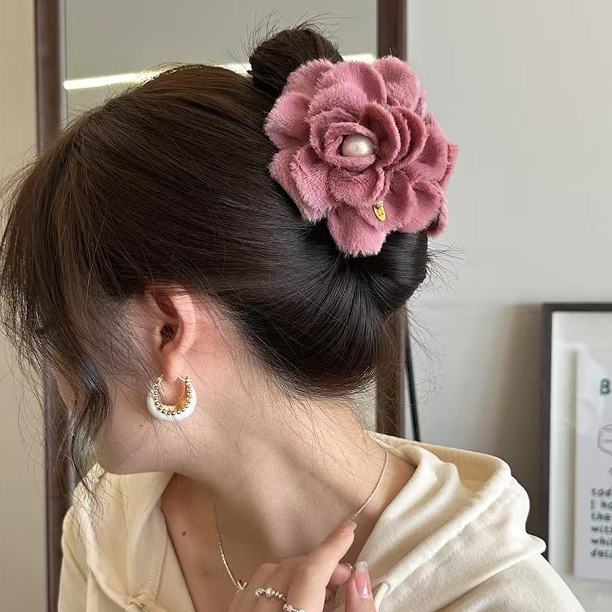 

двусторонние плюшевые цветы, инкрустированные бриллиантовым жемчугом, заколка для волос «акула», новый осенне-зимний аксессуар для волос, заколка-краб со сладким характером