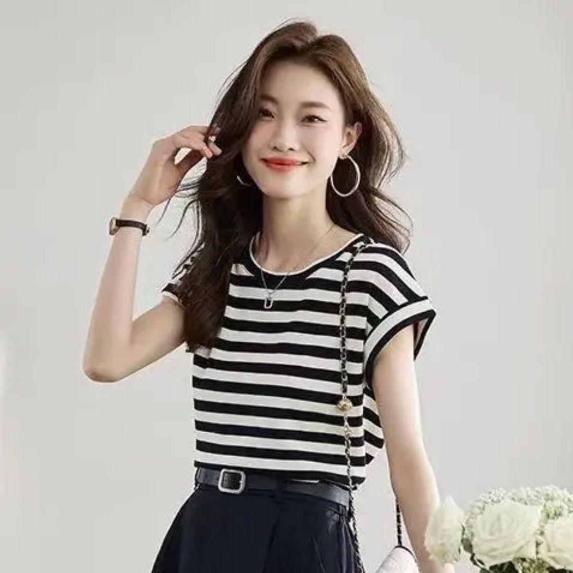 

Casual Striped Short-Sleeve Top & Skirt Set - Summer Loose Slimming Two-Piece Dress M (85-100 kg)