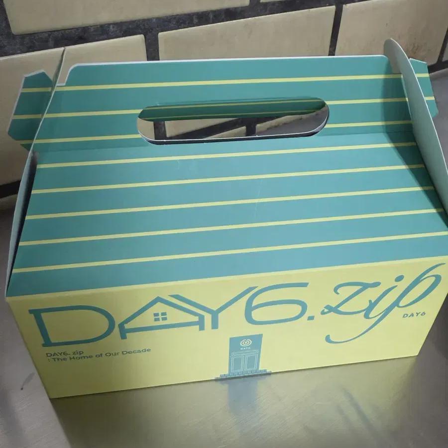 

Day6 Pop-up Gift+8 Confetities 10th Anniversary