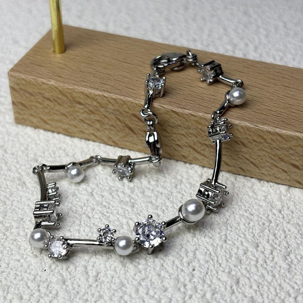 Heart Necklace Women's High Jewelry Set Luxury Pearl Necklace Earrings Ring Bracelet Suitable for Wedding Gifts