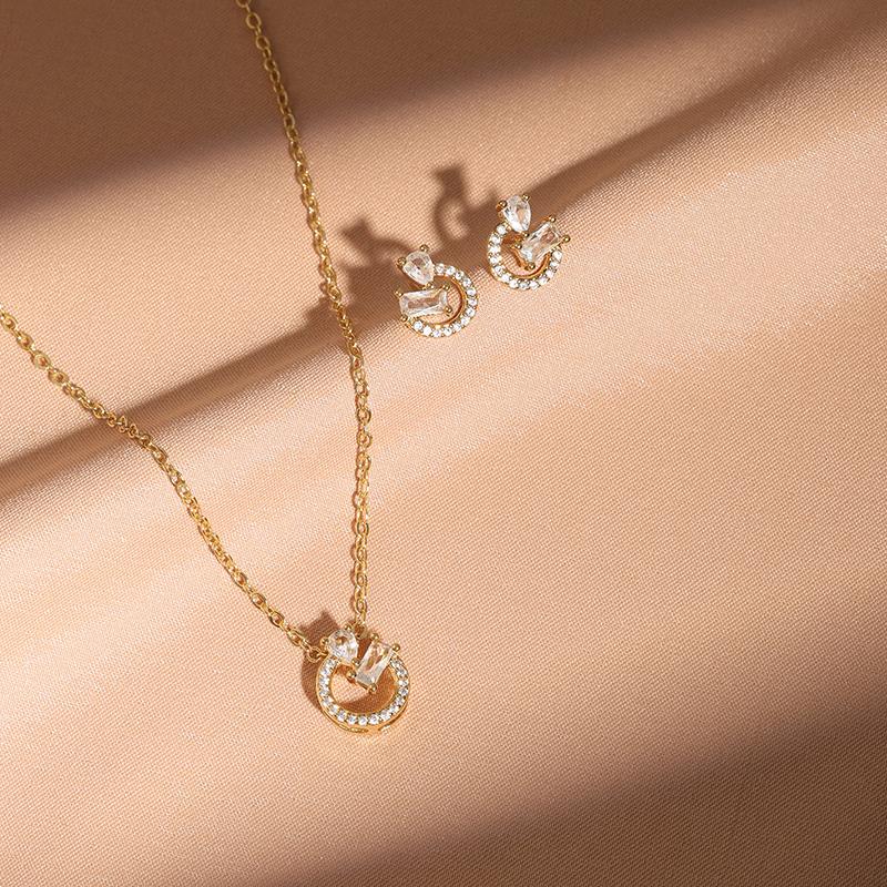 Exquisite Cubic Zirconia Necklace Earring Set Is Suitable For Traveling, Parties, And Banquets To Wear Fashionable Zircon