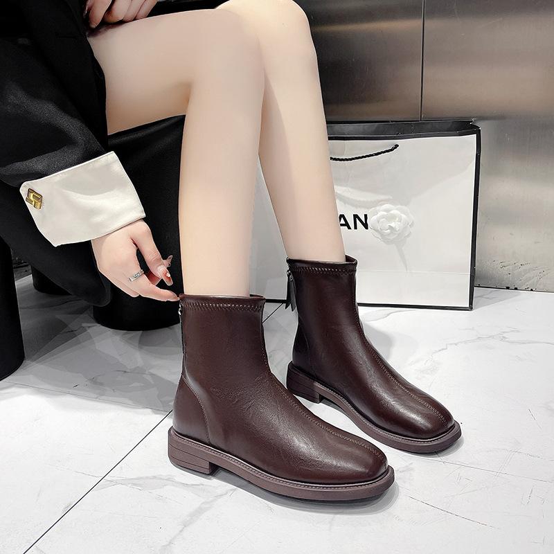 

Коричневые короткие ботинки женские зима 2025 новые бархатные ботинки на плоской подошве универсальные ботинки Мартина осень и зима мягкая кожа тонкие ботинки 40 малиновый