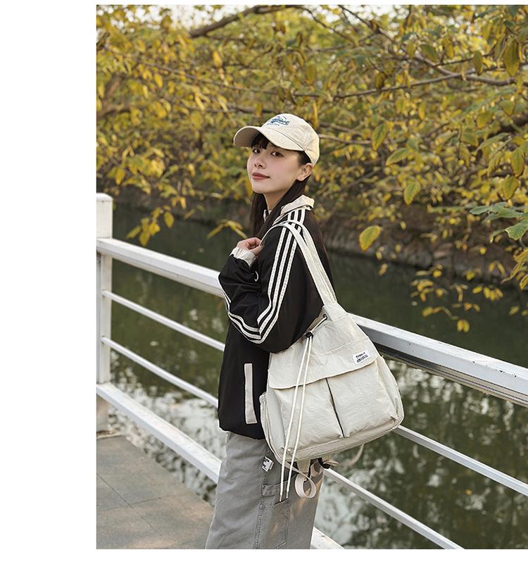 Dámský lehký outdoorový batoh na cestování, turistiku, horolezectví a cyklistiku – všestranný školní batoh na jarní výlety