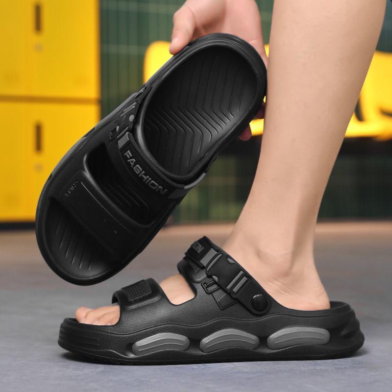 Fashion 2025 Men's Sandals Summer Outerwear New Anti slip and Wear resistant Dual purpose Driving Casual Lightweight Beach Slippers