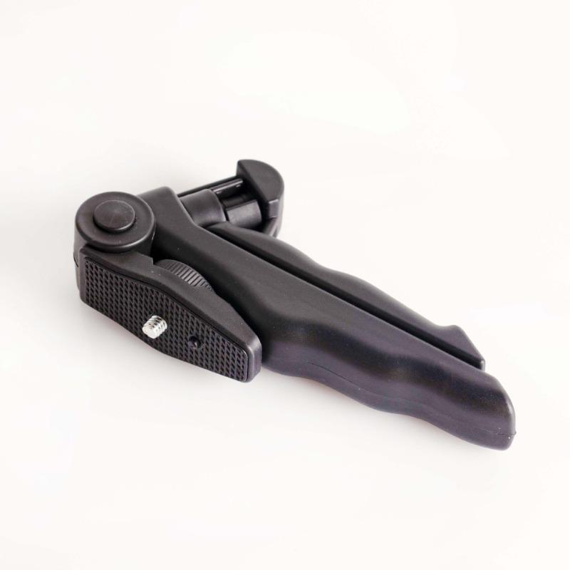 Mobile Phone Clip Stand Camera Beauty Leg Tripod Selfie Foldable Portable Desktop Selfie Light Stand