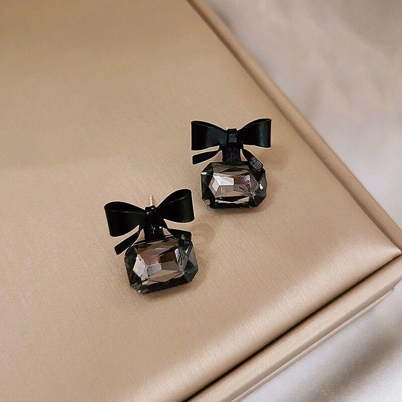 Black Crystal Bowknot Earrings: Elegant S925 Silver Studs for Women