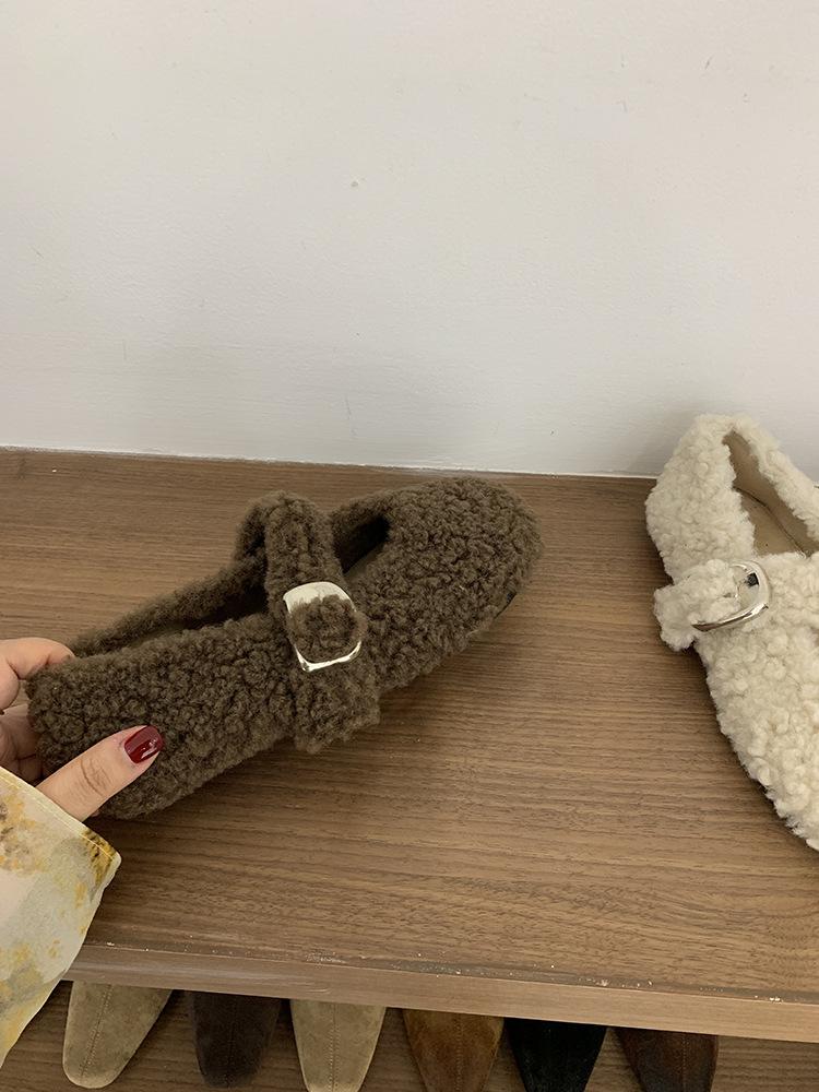 Retro gentle plush and fluffy shoes for women's 2025 autumn and winter new cute with skirt cotton shoes one pedal Doudou shoes