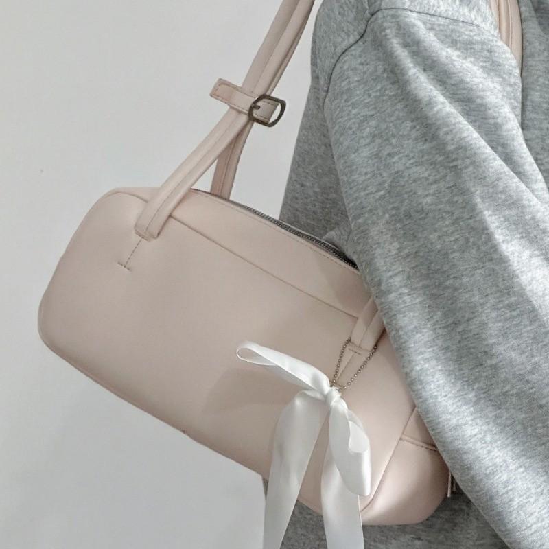 IELGY Korean Style Pillow Bag High-End Feeling One-Shoulder Commuter Portable Casual Underarm Bag