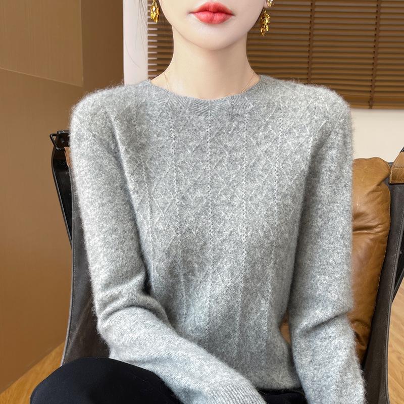 Women's Cable Knit Pure Wool Sweater, 2024 Autumn/Winter, Solid Color, Round Neck, Warm Base Layer.