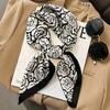 Accessori – Sciarpe e foulard