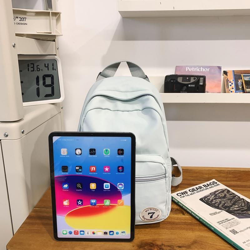 Studentský školní batoh Pánský dojížděcí lehký batoh Dámský batoh