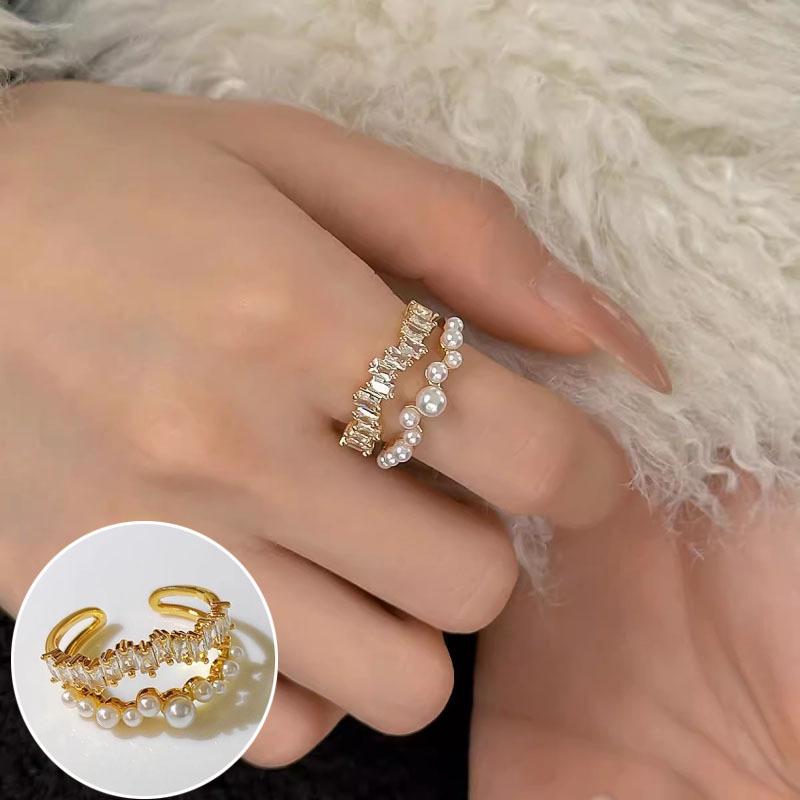 Elegant French Court-Style Index Ring for Women - Hollow Design, Luxurious, Adjustable, High-Quality Texture, Fashionable.