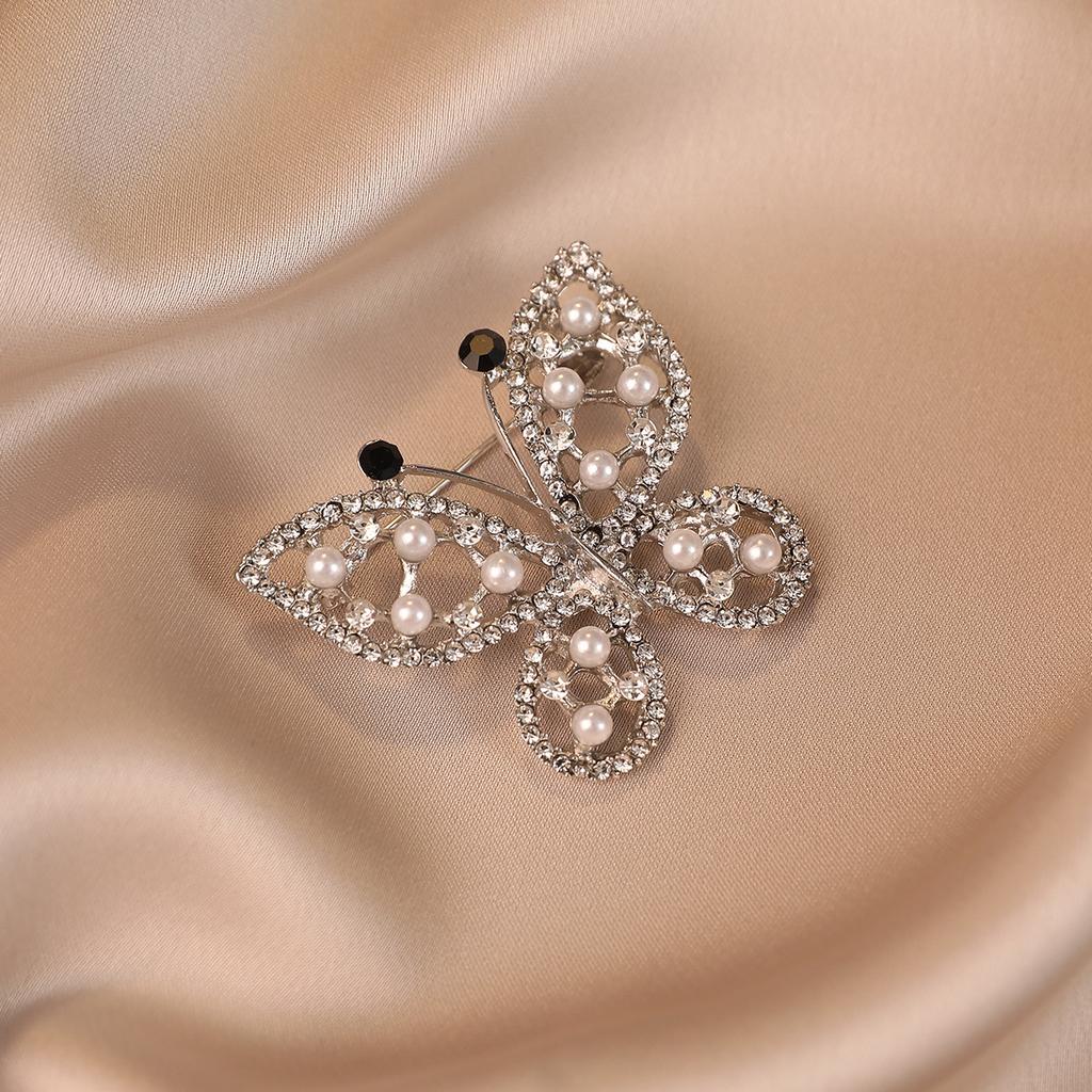 Vielseitige, hochwertige und exquisite Schmetterlingsbrosche Damen Schmetterlingsabzeichen Luxuriöse und elegante Korsage Kleidernadel und Accessoire