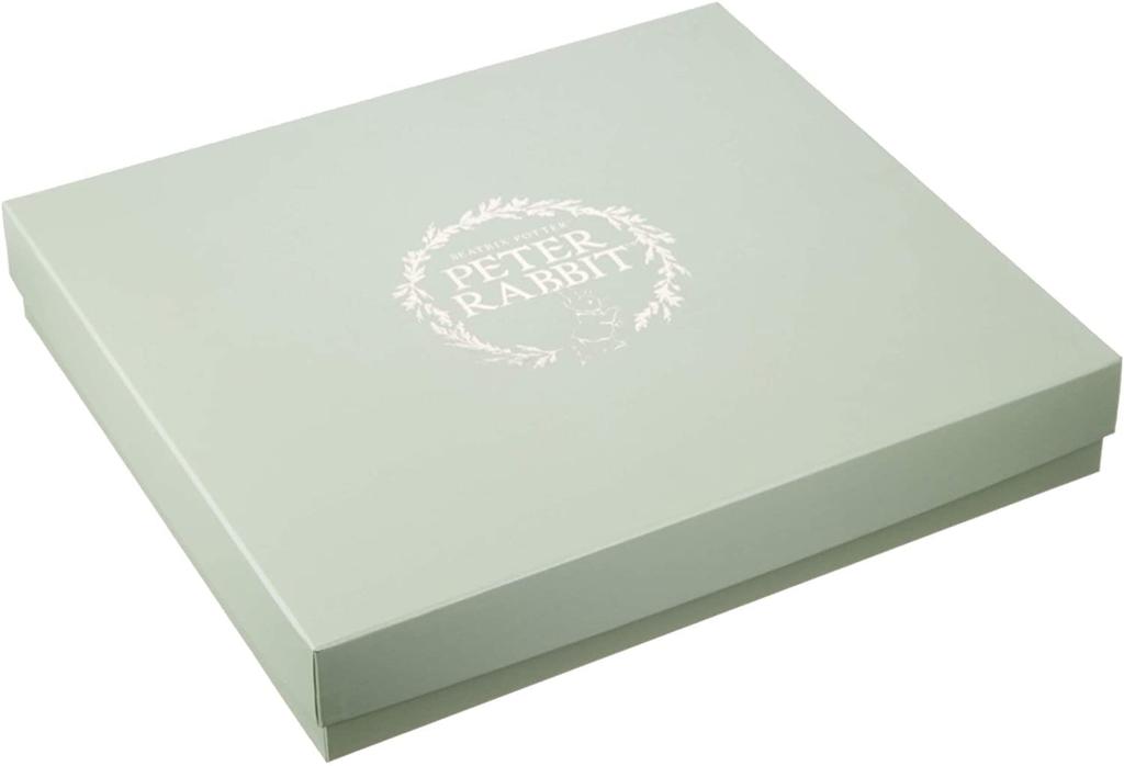 This porcelain lunch small and fork set features a Peter Rabbit adventure Easy for children to eat with and easy for adults to this Mino ware set is