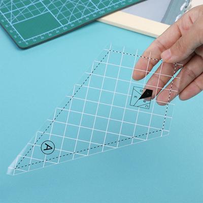 1 zestaw Linijka do patchworku Szablon do wycinania pikowania Forma do wycinania pikowania Wysoka dokładność Czytelny nadruk Linijka do patchworku wielokrotnego użytku zapobiegająca pękaniu
