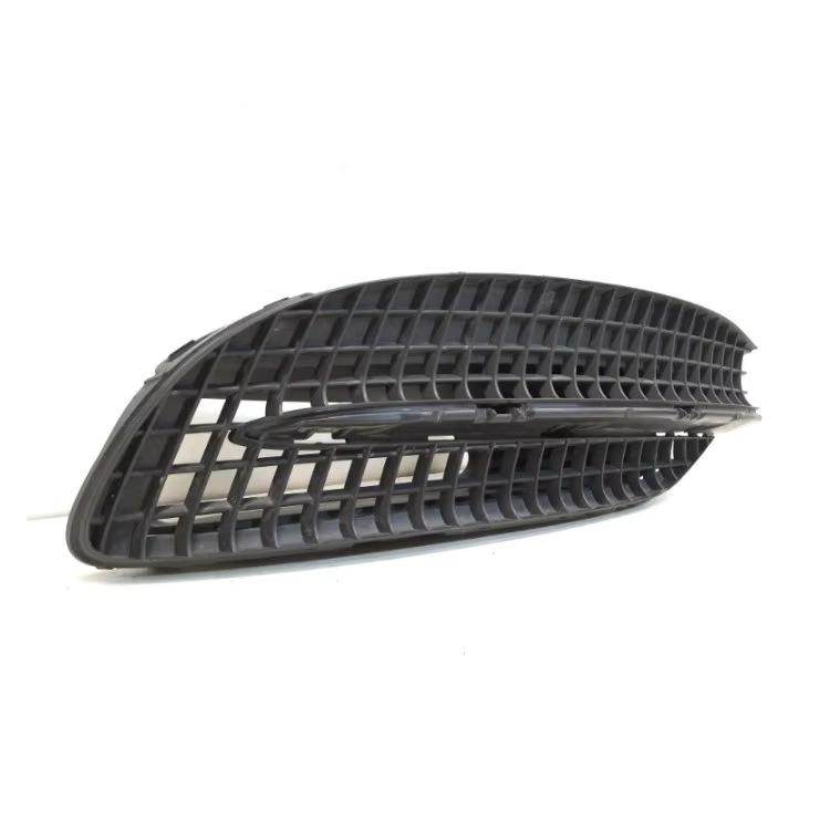 Grilă Inferioară Bara de Protecție pentru Maybach Clasa S W222 (2014-2019) Modele #2228854100, #2228856400.