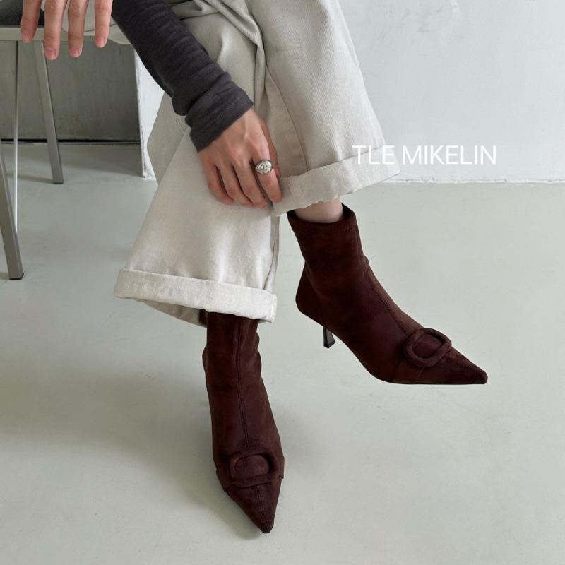 Hong Kong style short boots women's suede autumn and winter square buckle sleeve thin boots thin heel pointed bare boots thin heel fashion boots