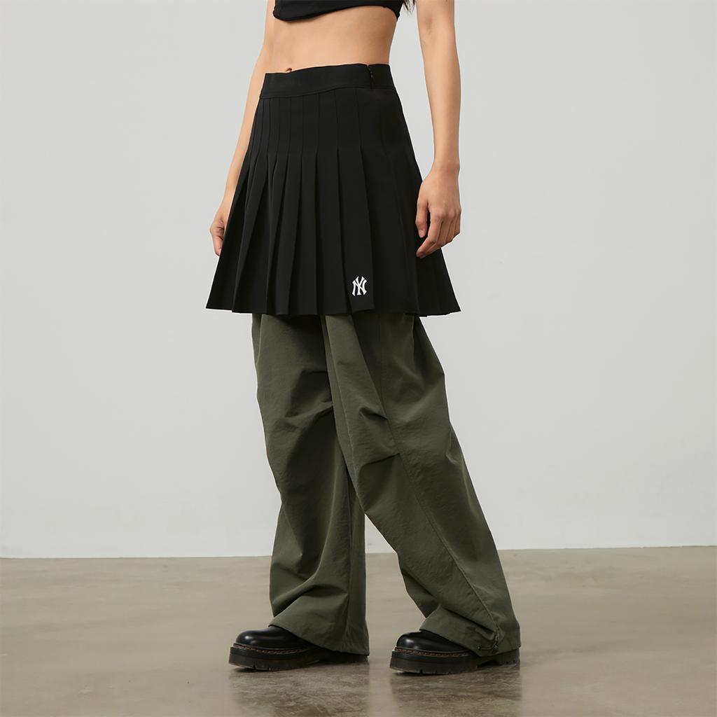 MLB College Style New York Yankees SS24 Embroidered Logo High-Waisted Pleated Skirt Shorts Women skirts Black 3FSKV0143-50BKS
