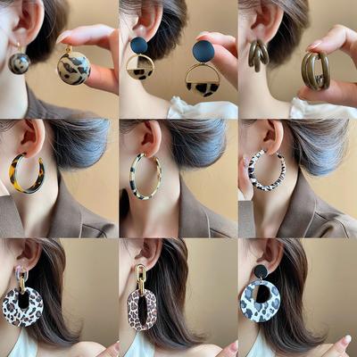 Mirad Coffee Leopard Print Geometric Circle Earrings with European and American Trendy Temperament, Retro High-end Earrings