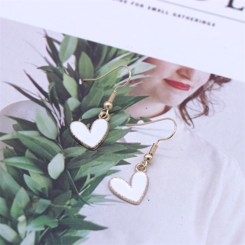 Chic Heart-Shaped Drip Oil Earrings - Versatile Alloy Personality Accessory