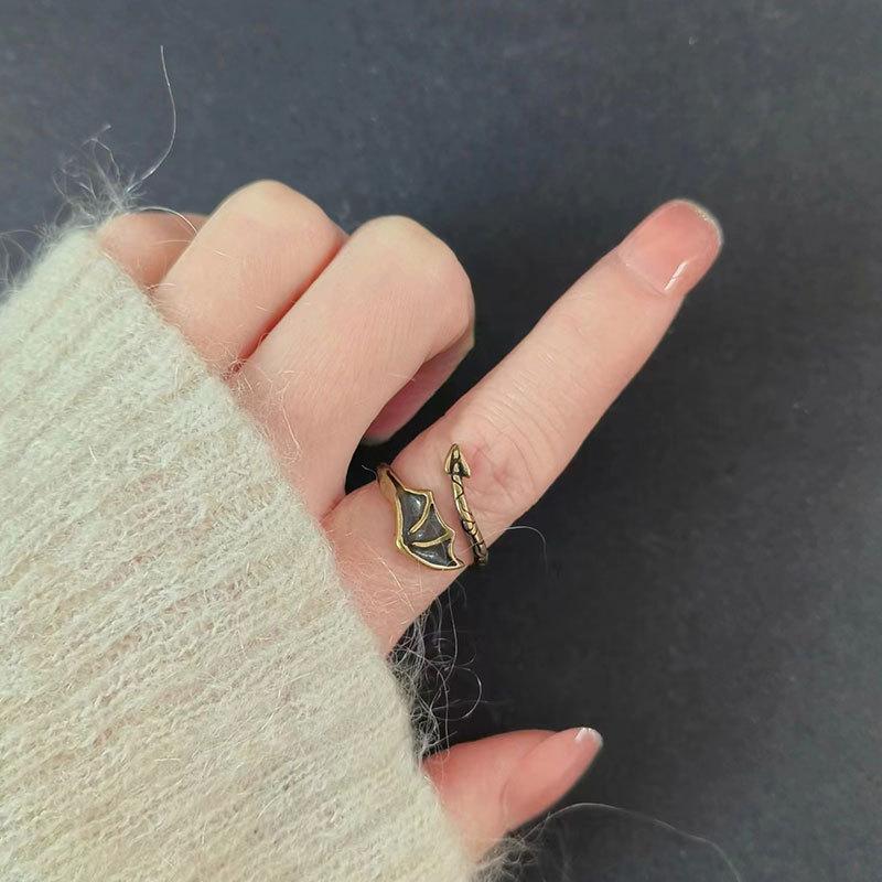 Vintage Gold Drachenflügel und Schwanz Ring für Damen Modischer Schwerer Handwerkskunst Exquisiter Leichter Luxus Vielseitiger High-End Fingerring