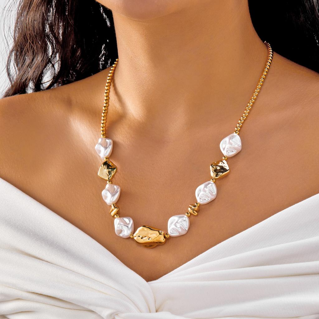 3pcs/set Multilayer Baroque Imitation Pearl Choker Necklace for Women New Trend Simple Love Heart Pendant Necklace Jewelry Gifts
