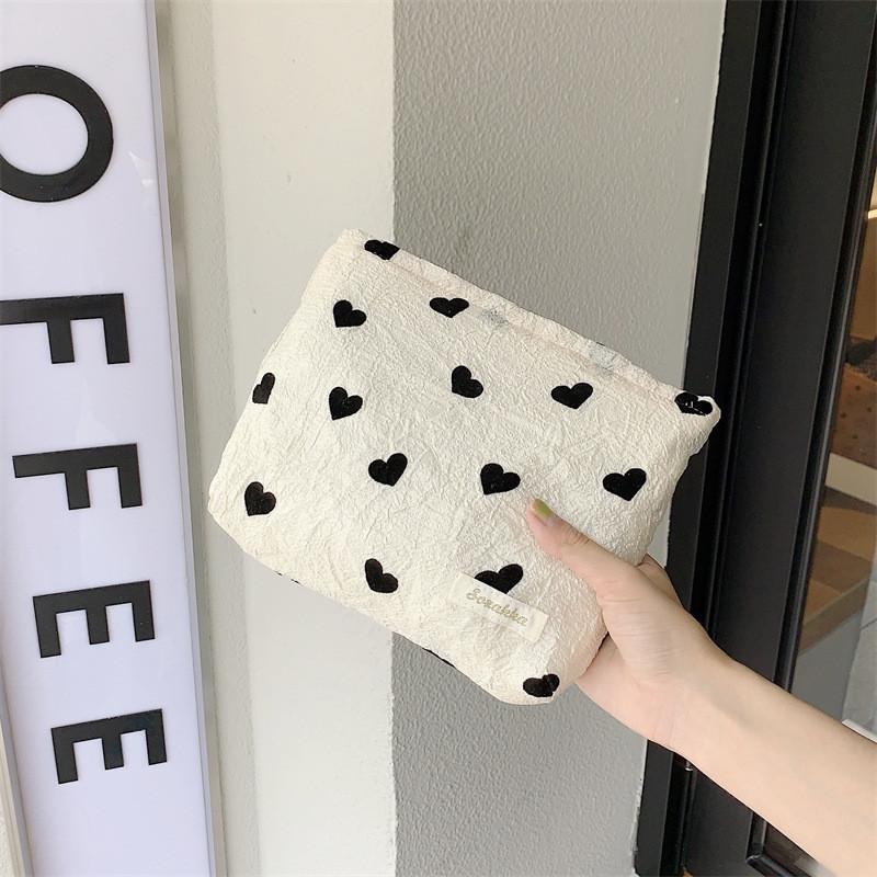 New Texture Love Canvas Single Shoulder Back Pericardium Large Capacity Makeup Bag Student Underarm Bag