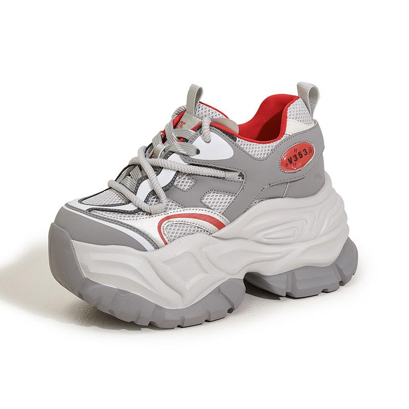 Thick-soled dad shoes women's 2025 spring new models, small people show their feet, small inner height increase women's shoes, mesh versatile casu