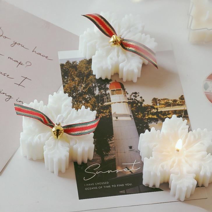 Christmas Snowflake Scented Candle Handmade Creative Fragrance