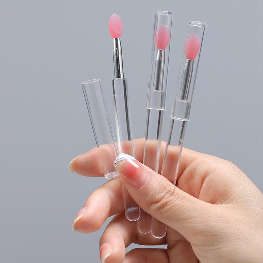 1Pc Reusable Silicone Lip Brush Multifunctional Lipstick Brush with Protective Cap Easy Blend Smudging Brush Makeup Must Have Beauty Tool for Flawless