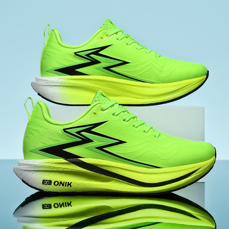 High-quality marathon carbon board running shoes fly-woven breathable sports shoes middle school students racing body test running shoes shock ab