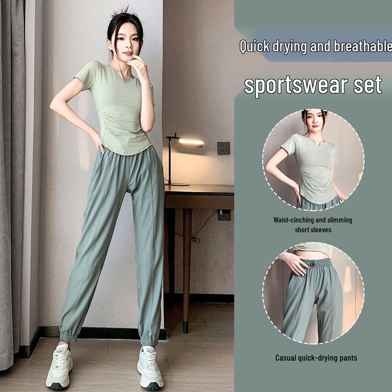 Women's Quick-Dry Yoga Set: Short Sleeve & Pants with Chest Pad for Summer 2025 Morning Runs