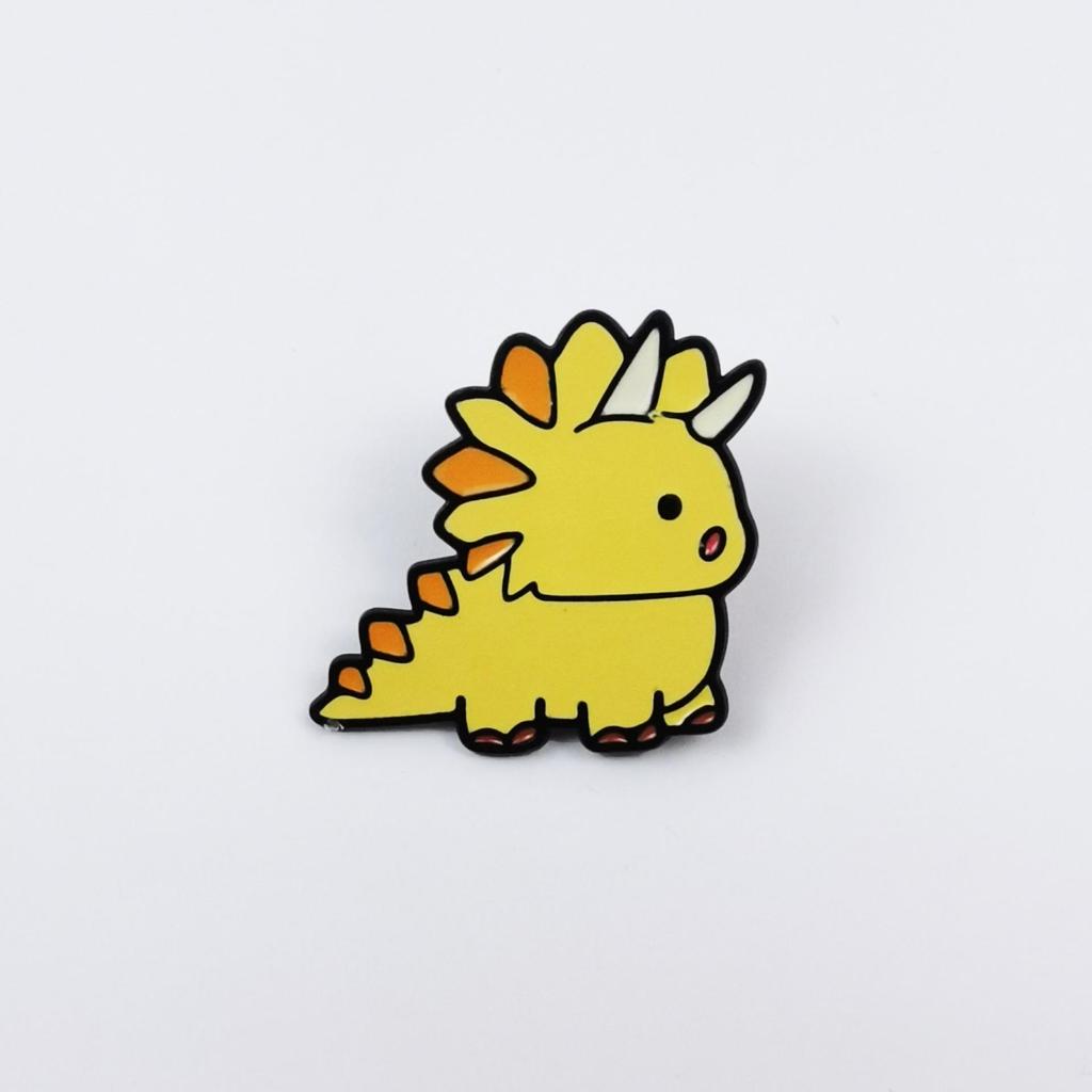 Cute Dinosaur Brooch Set: Triceratops & Brontosaurus Metal Badges for Kids' Clothing or Bag Decoration