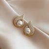 Light Luxury Pearl Stud Earrings Celebrity Temperament Flower Earrings Elegant High-end Earrings