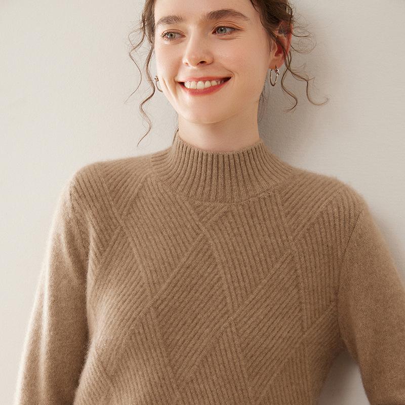 Women's Diamond Pattern Cashmere Knit Sweater: Half-High Collar, Long Sleeves, Loose Fit, Warm, Soft, Comfortable, Skin-Friendly.